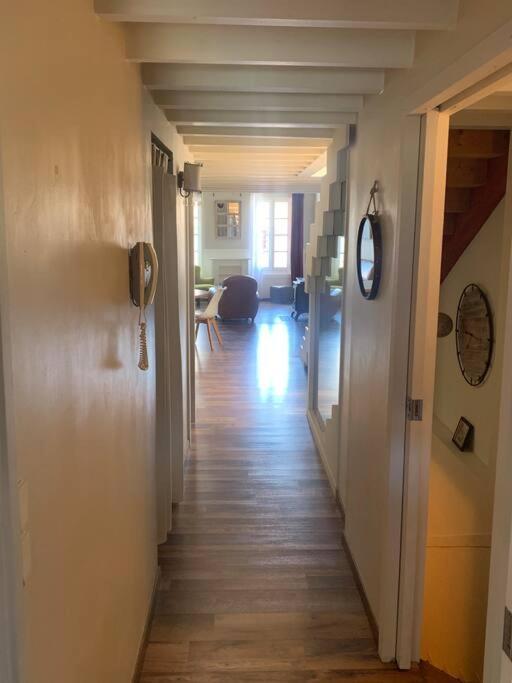 Appartement Mirepoix เมียร์พัวซ์ ภายนอก รูปภาพ