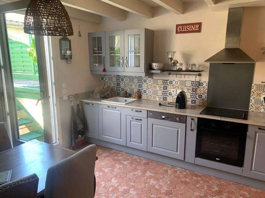 Appartement Mirepoix เมียร์พัวซ์ ภายนอก รูปภาพ