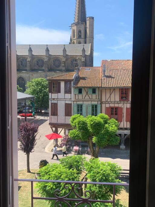 Appartement Mirepoix เมียร์พัวซ์ ภายนอก รูปภาพ
