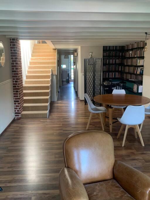 Appartement Mirepoix เมียร์พัวซ์ ภายนอก รูปภาพ